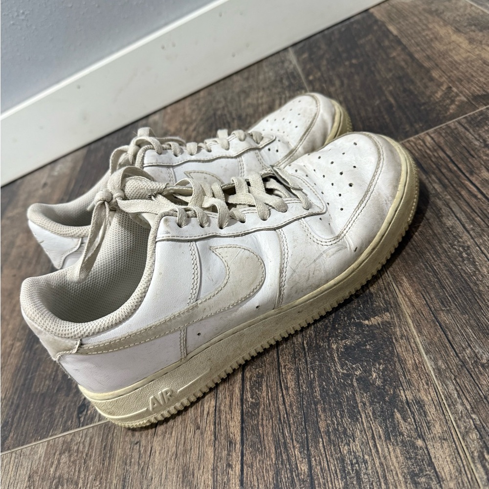 White Nike Air Force 1 Sneakers